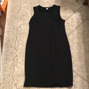 Black Old Navy Form Fitting Maternity Dress
